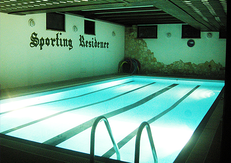 hotel con piscina spa